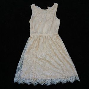 Off-white/cream lace dress